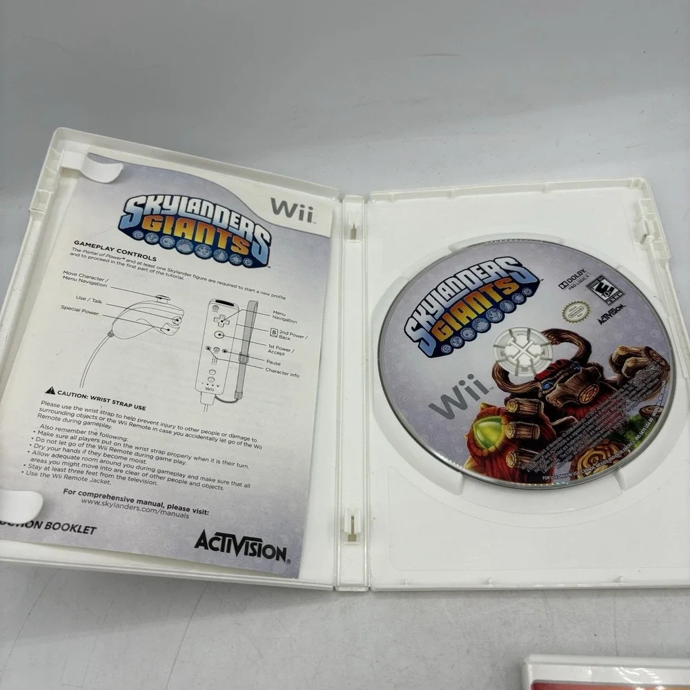 Nintendo Wii Games Skylanders Activision‎ With Cases Lot Of 4